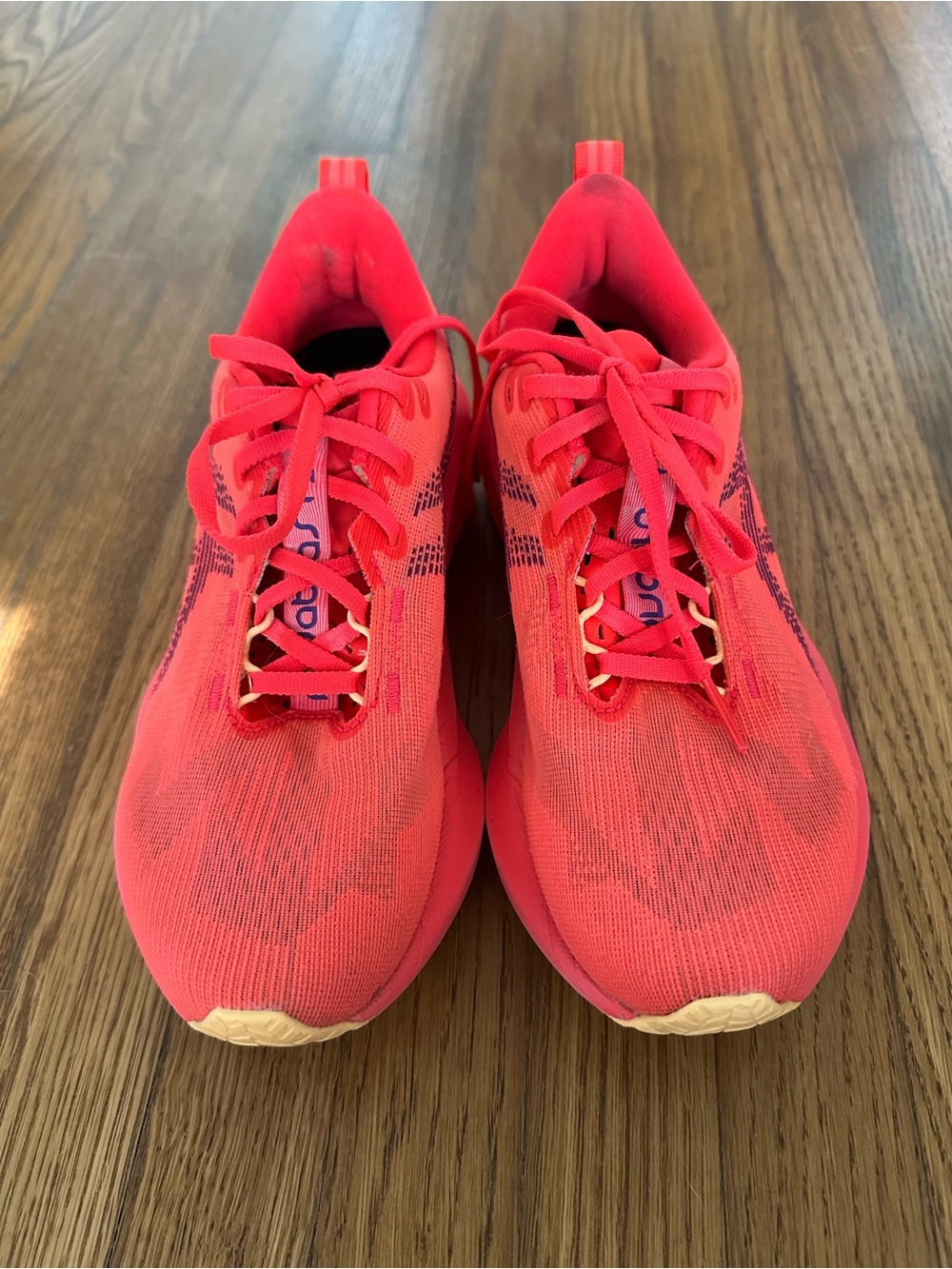 ASICS Novablast 5 Women's Running Shoes in Flash Red/Edo Purple - Size 7 (US) - Picture 4 of 13